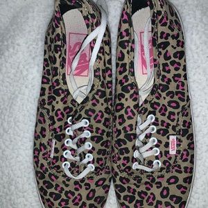 Leopard Vans